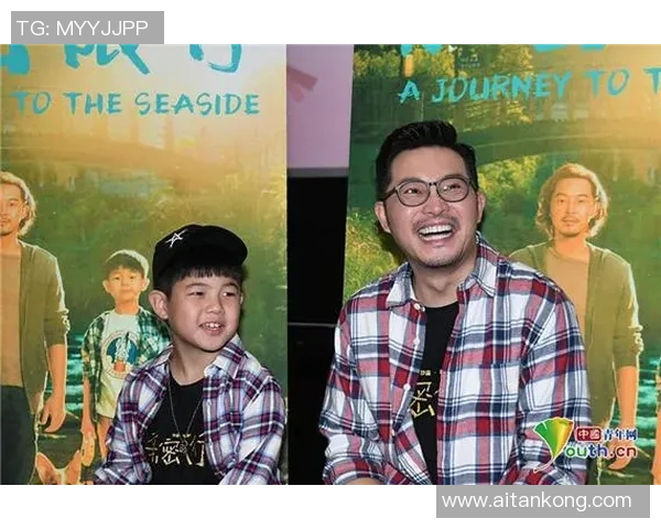 足球明星儿子搞笑瞬间大揭秘父子互动笑料不断引发热议